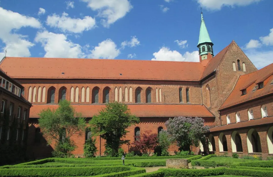 Zentrum Kloster Lehnin-1